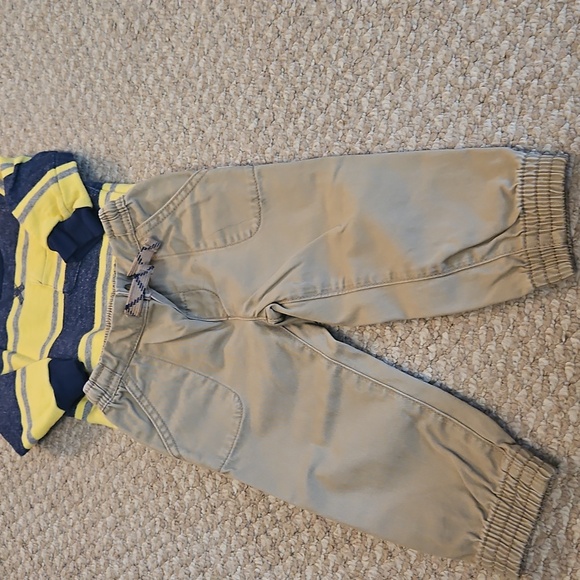 Carter's Outfit Bundle - Picture 8 of 13